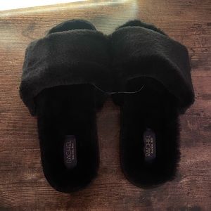 NWOT Rachel Roy Black Fur Slides/ Slippers
